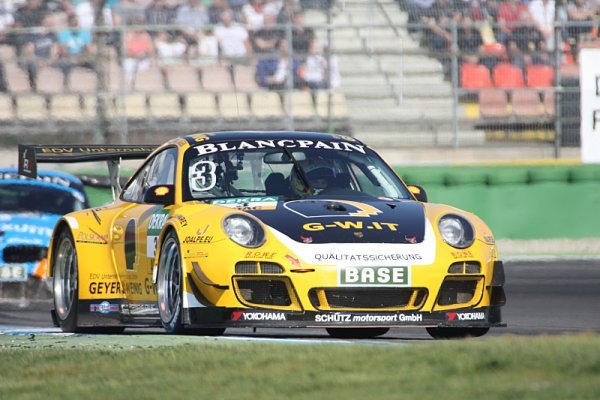 První dva závody ADAC-GT-Masters  byly v Oscherslebenu