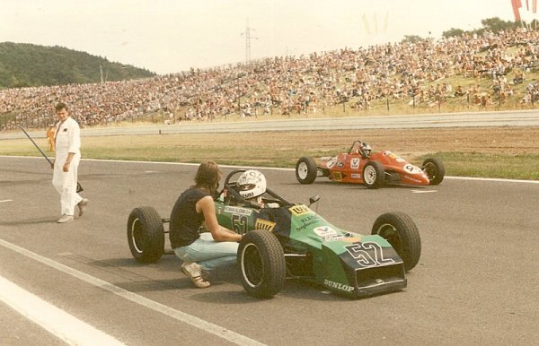 V F2 v Pau znovu dominoval Jacques Laffite 