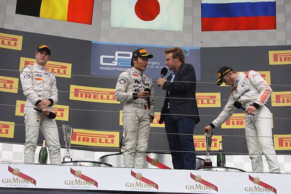 GP2 v Maďarsku: hořké pilulky a bolení hlavy GP2 v Maďarsku: hořké pilulky a bolení hlavy
