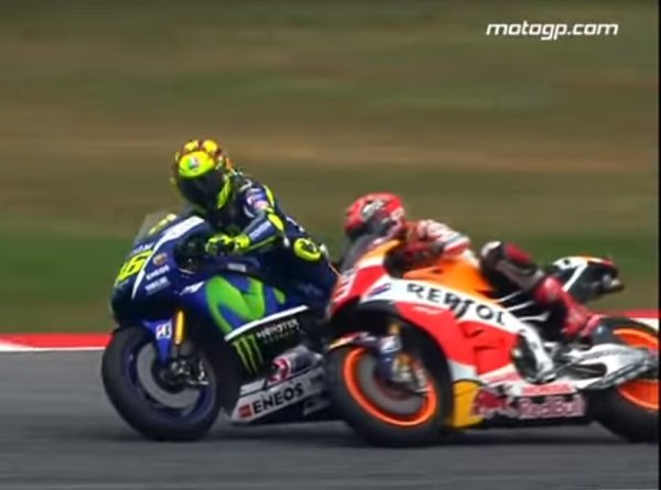 Vettel: Valentino Rossi udělal správnou věc Vettel: Valentino Rossi udělal správnou věc