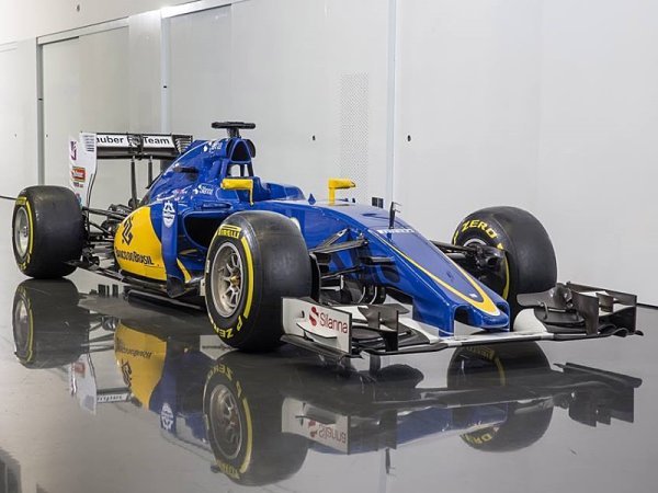 Starý Sauber v novém kabátě Starý Sauber v novém kabátě