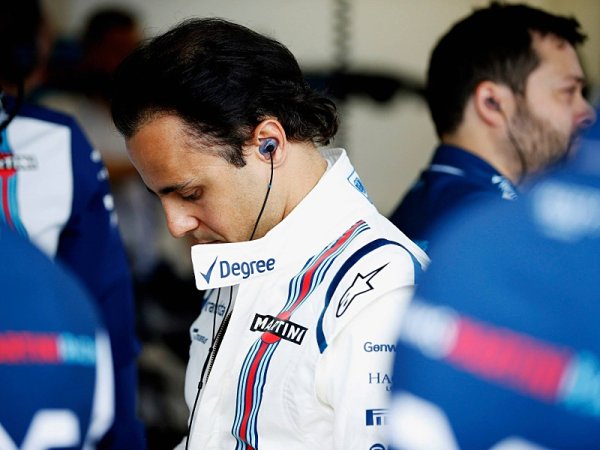 Massa potřebuje pocit důležitosti Massa potřebuje pocit důležitosti