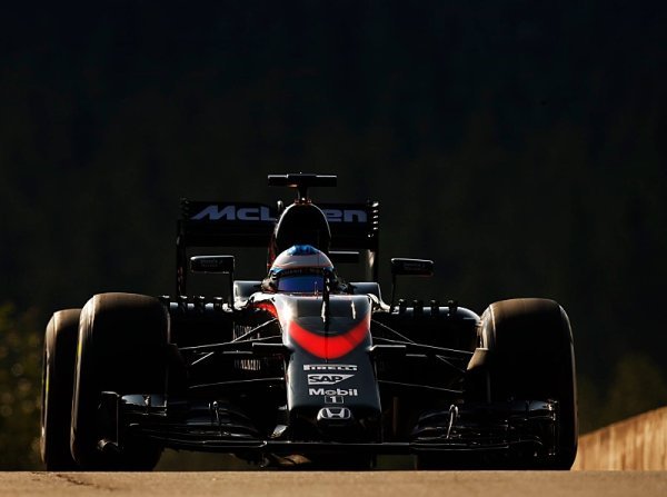 Alonso si stěžuje na výkon motoru Honda Alonso si stěžuje na výkon motoru Honda