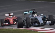 Piloti Mercedesu se obávají Vettelovy rychlosti