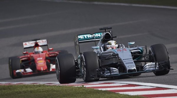 Mercedes obvinil inženýra z kradení dat pro Ferrari