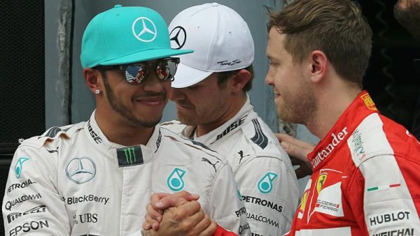 Horner: Hamilton v týmu s Vettelem? To těžko!