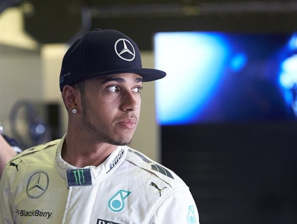 Hamilton není spokojen s nastavením