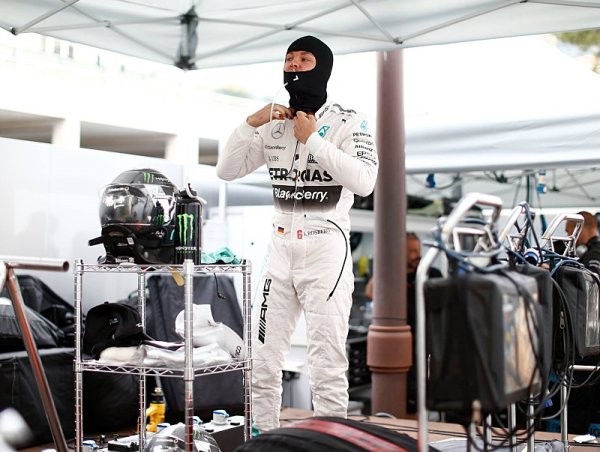 Rosberg viní špatnou sadu pneumatik Rosberg viní špatnou sadu pneumatik