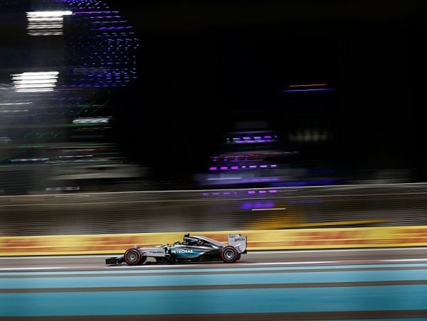 Rosberg, Hamilton a Räikkönen oslavili konec sezóny
