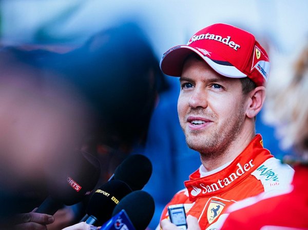 Vettel: Méně politiky a více mechanické přilnavosti Vettel: Méně politiky a více mechanické přilnavosti