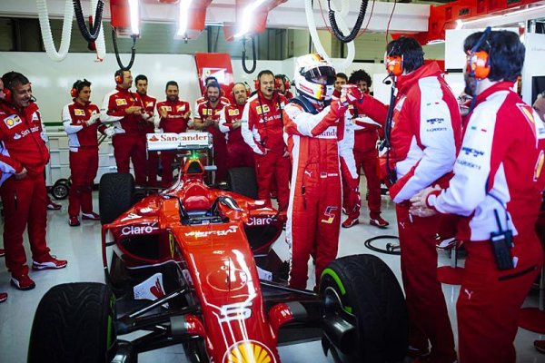 Také druhý den testů patřil Ferrari
