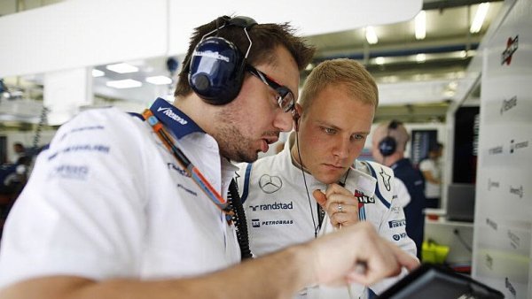 Bottas neví, kde bude jezdit příští rok