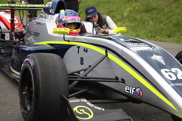 F-Renault: Britové a Jeho Veličenstvo na Red Bull Ringu F-Renault: Britové a Jeho Veličenstvo na Red Bull Ringu