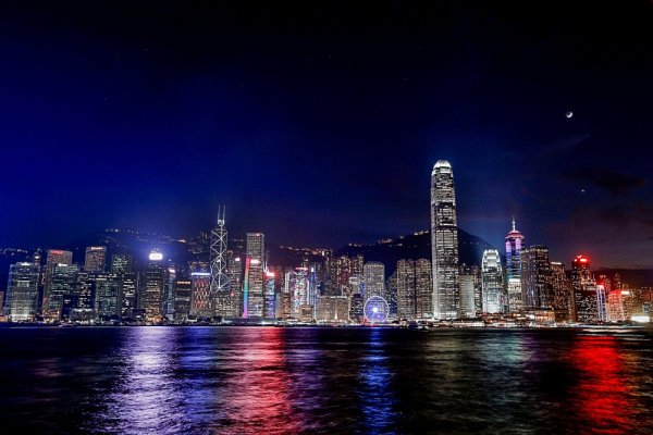 Formule E zahájila sezónu závodem v Hongkongu Formule E zahájila sezónu závodem v Hongkongu
