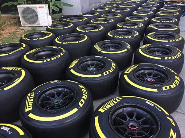 Pirelli se připravuje na Velkou cenu Japonska Pirelli se připravuje na Velkou cenu Japonska