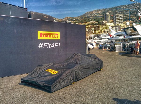Pirelli ukázalo pneumatiky pro sezónu 2017 Pirelli ukázalo pneumatiky pro sezónu 2017