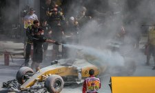 Magnussenův vůz hořel kvůli úniku paliva