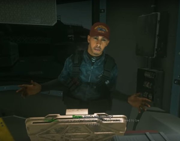 Lewis Hamilton ve videu z Call of Duty!