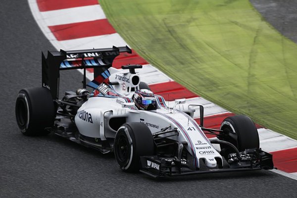 Williams testoval s radikálně upraveným zadním křídlem Williams testoval s radikálně upraveným zadním křídlem