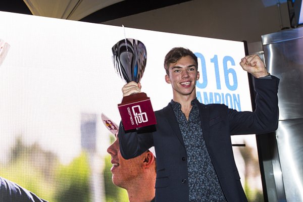 Pierre Gasly: Na vítězné vlně? Pierre Gasly: Na vítězné vlně?