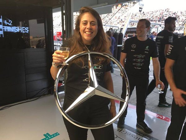 Wolff šéfuje téměř bezchybnému týmu Wolff šéfuje téměř bezchybnému týmu