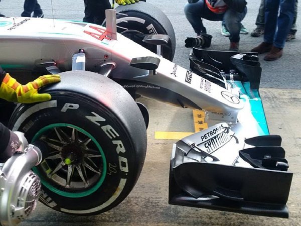 Mercedes ukázal nový nos monopostu Mercedes ukázal nový nos monopostu