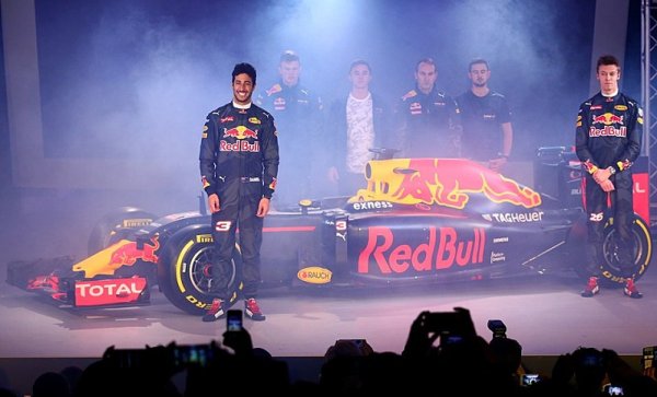 Red Bull prozradil datum odhalení svého vozu Red Bull prozradil datum odhalení svého vozu