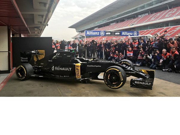 První vůz z dílny Renault Sport Formula One Team První vůz z dílny Renault Sport Formula One Team