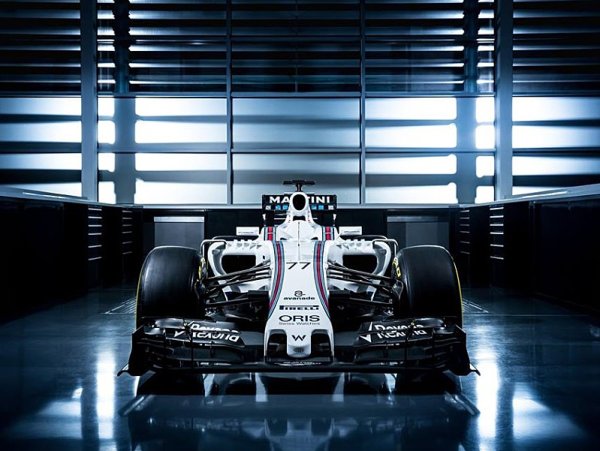 Williams ukázal FW38