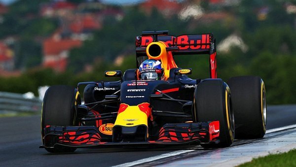 Ricciardo mohl mít pole position