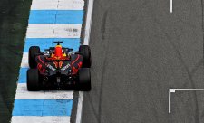  Ricciardo očekává dobrou bitvu s Ferrari