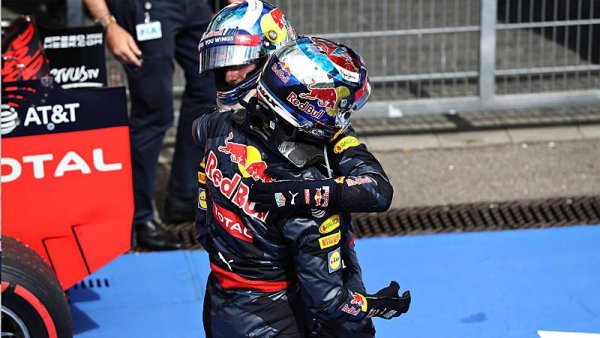 Ricciardo se učí Verstappenovu techniku