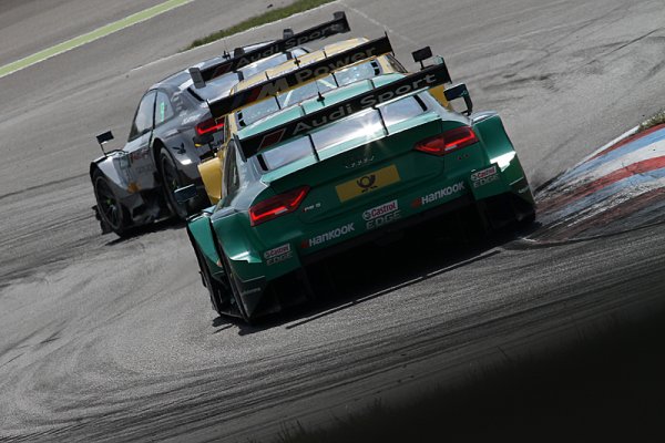 BMW vstává z mrtvých, Audi se pohřbívá BMW vstává z mrtvých, Audi se pohřbívá