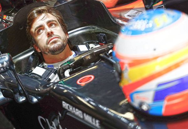 Alonso dostal další novou pohonnou jednotku
