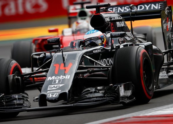 McLaren chce více standardních částí vozu