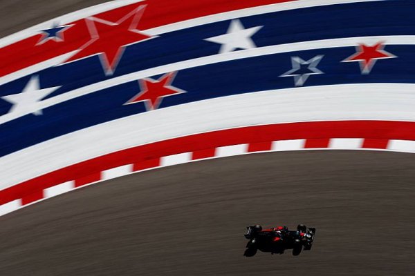McLarenu opět nesedí trať McLarenu opět nesedí trať