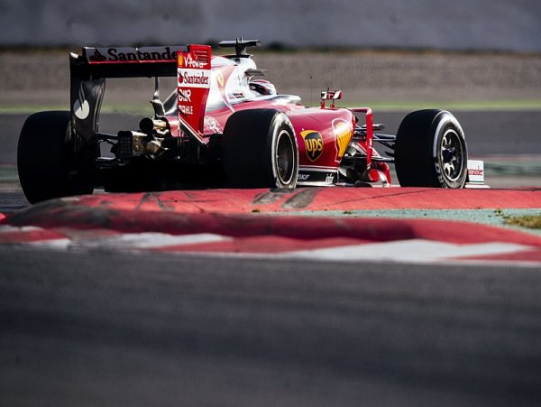 Ferrari už počtvrté na vrcholu tabulky