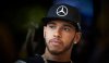 Hamilton nebude startovat z pole position
