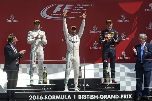 F1 ruší omezení radiokomunikace F1 ruší omezení radiokomunikace