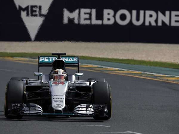 Pole position patří Lewisu Hamiltonovi!