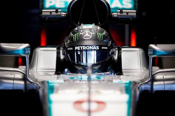 Nico Rosberg opět nenašel přemožitele