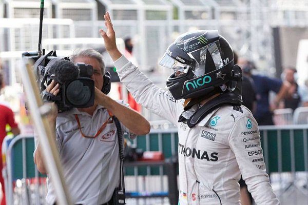 Rosberg vyhrál první závod v Baku