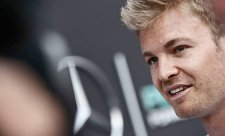 Hamilton je asi talentovanější, přiznal Rosberg