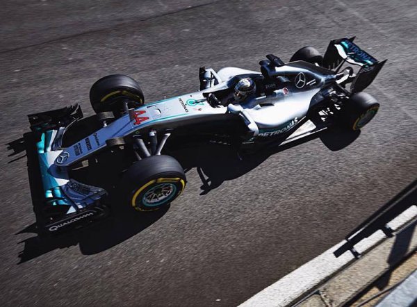 Rosberg, Ricciardo i Hamilton na stupních vítězů