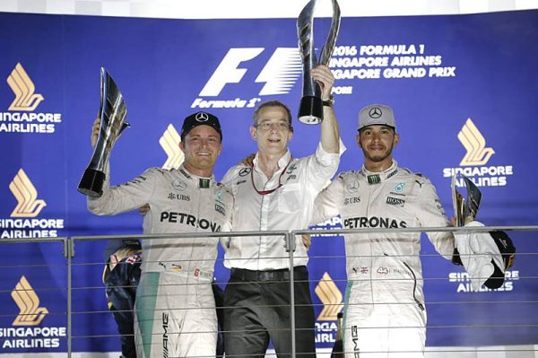 Rosberg se Ricciardova útoku neobával