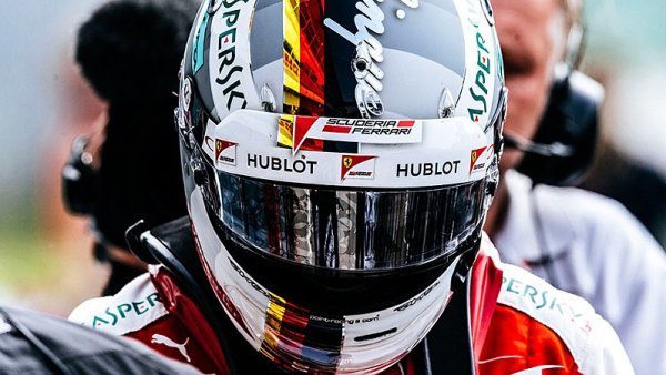 Vettelovi hrozí trest za způsobení kolize Vettelovi hrozí trest za způsobení kolize