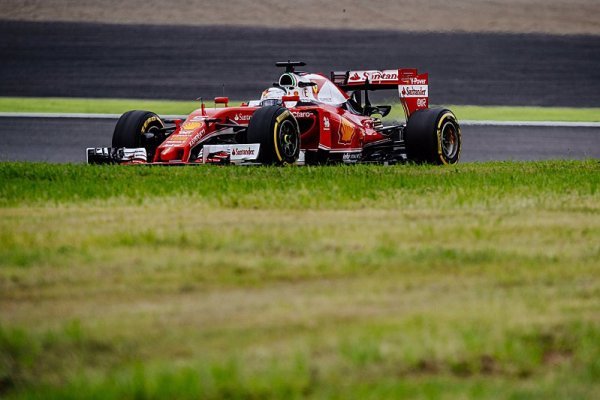 Ferrari doplatilo na penalizace a strategii