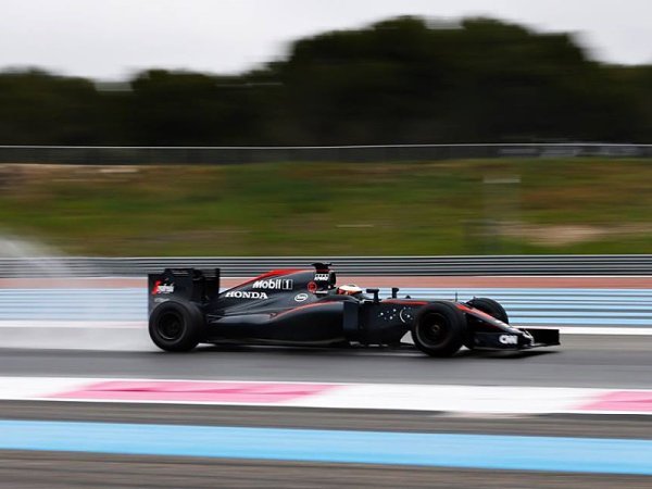 285 mokrých kol pro Pirelli 285 mokrých kol pro Pirelli