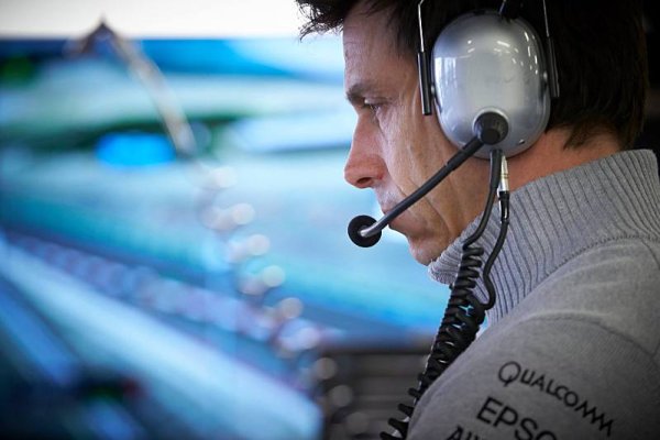 Wolff: Ricciardo se možná ani nedal porazit