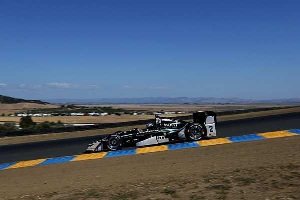 Newgarden zůstává nejrychlejší, hned za ním další favorité Newgarden zůstává nejrychlejší, hned za ním další favorité